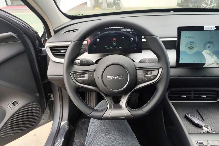 Used BYD Seal 05 DM-i 2026 DM-i 128KM Luxury Edition Steering Wheel