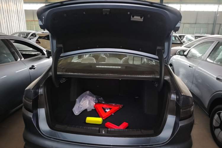Used BYD Seal 05 DM-i 2026 DM-i 128KM Luxury Edition Trunk