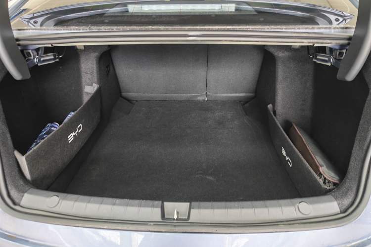 Used BYD Seal 05 DM-i 2026 DM-i 128KM Luxury Edition Trunk