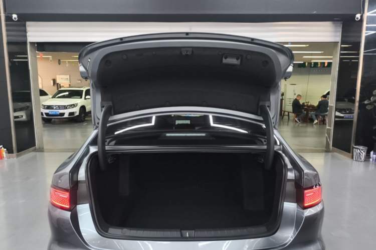 Used BYD Seal 05 DM-i 2026 DM-i 128KM Luxury Edition Trunk