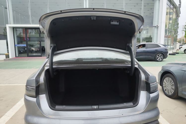 Used BYD Seal 05 DM-i 2026 DM-i 128KM Luxury Edition Trunk