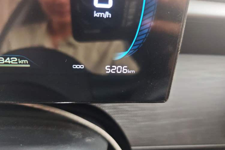 Used BYD Seal 05 DM-i 2026 DM-i 128KM Luxury Edition Odometer Close Up