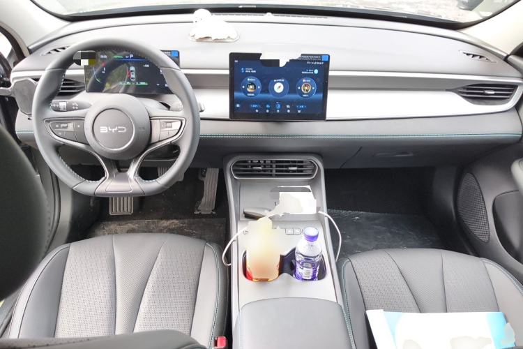 Used BYD Seal 05 DM-i 2026 DM-i 128KM Luxury Edition Center Console