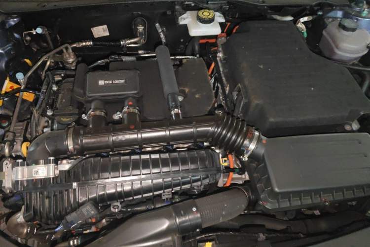 Used BYD Seal 05 DM-i 2026 Model DM-i 210KM Prestigious Version Engine Bay