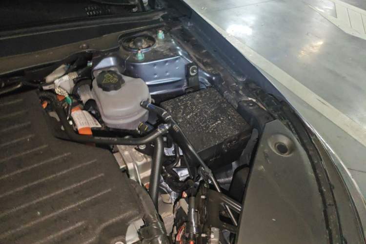 Used BYD Seal 05 DM-i 2026 Model DM-i 210KM Prestigious Version Engine Bay Left