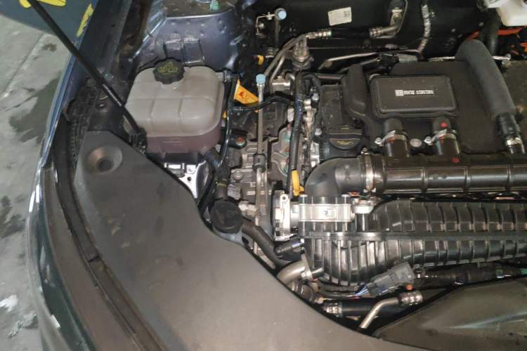 Used BYD Seal 05 DM-i 2026 Model DM-i 210KM Prestigious Version Engine Bay Right