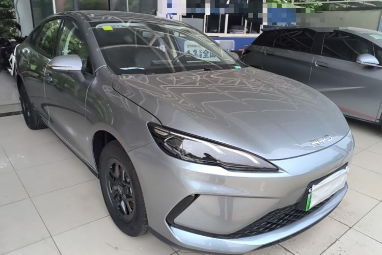 Used BYD Seal 05 DM-i 2026 DM-i 128KM Luxury Edition Front Right 45 Deg
