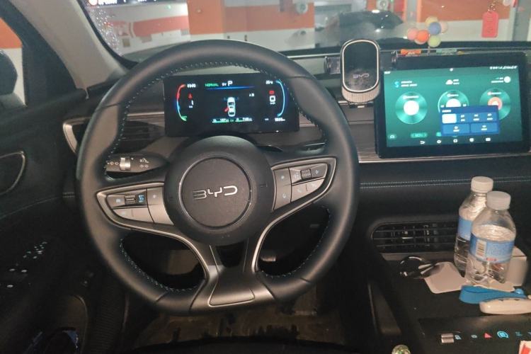 Used BYD Seal 05 DM-i 2026 Model DM-i 210KM Prestigious Version Steering Wheel