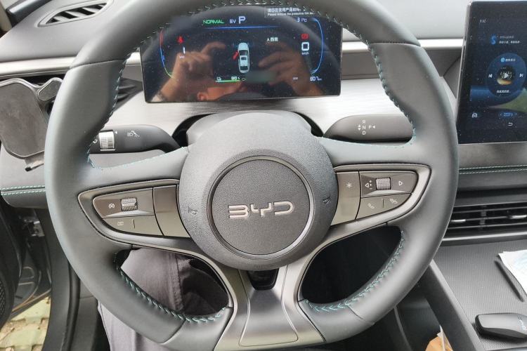 Used BYD Seal 05 DM-i 2026 DM-i 128KM Luxury Edition Steering Wheel