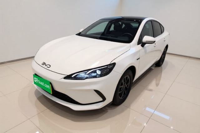 Ojetý BYD Seal 05 DM-i 2026 DM-i 128KM Luxury Edition
