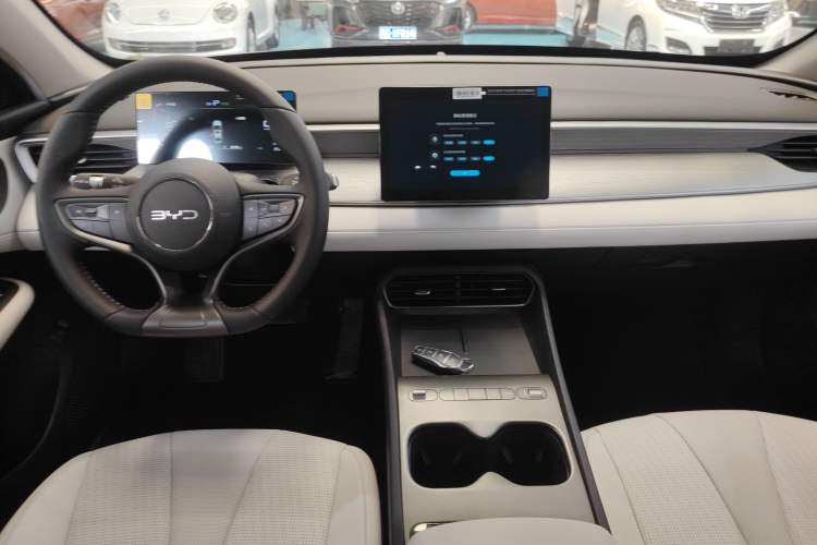 Used BYD Seal 05 DM-i 2026 DM-i 128KM Luxury Edition Audio And AC Panel