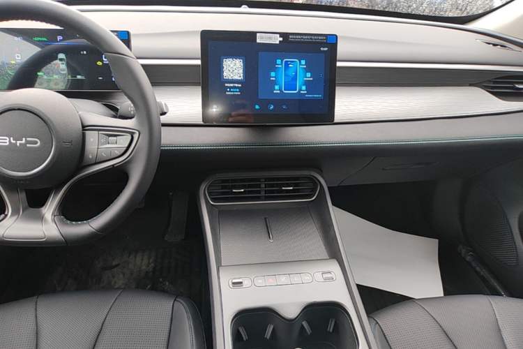 Used BYD Seal 05 DM-i 2026 DM-i 128KM Luxury Edition Audio And AC Panel