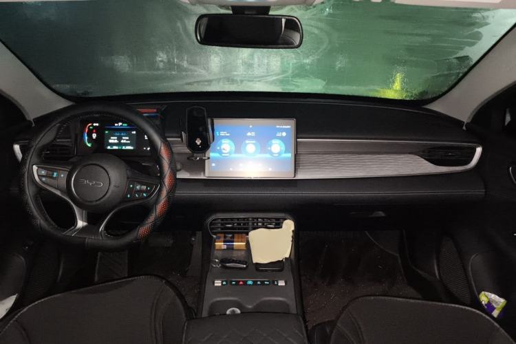 Used BYD Seal 05 DM-i 2026 Model DM-i 210KM Prestigious Version Center Console
