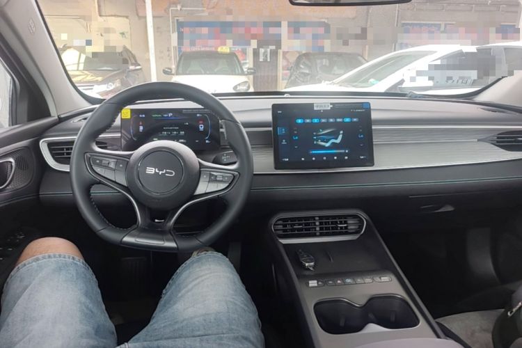Used BYD Seal 05 DM-i 2026 DM-i 128KM Luxury Edition Center Console