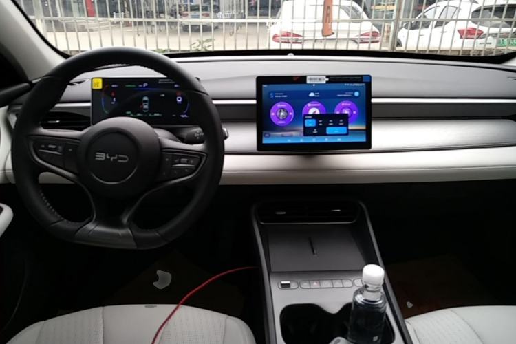 Used BYD Seal 05 DM-i 2026 DM-i 128KM Luxury Edition Center Console