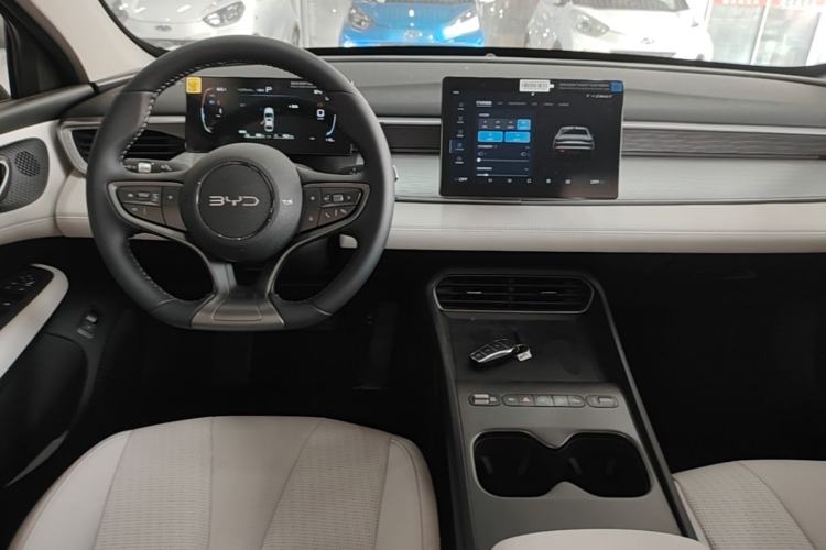 Used BYD Seal 05 DM-i 2026 DM-i 128KM Luxury Edition Center Console