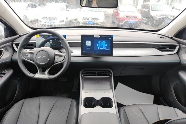 Used BYD Seal 05 DM-i 2026 DM-i 128KM Luxury Edition Center Console