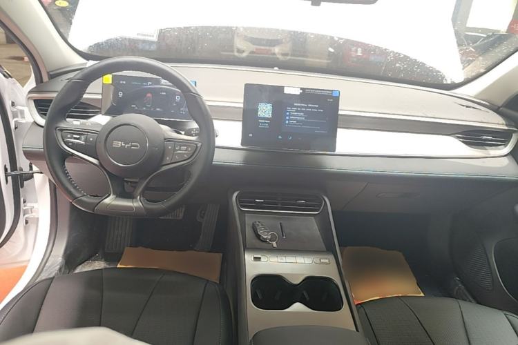 Used BYD Seal 05 DM-i 2026 DM-i 128KM Luxury Edition Center Console