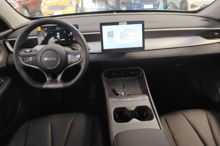 Used BYD Seal 05 DM-i 2026 DM-i 128KM Luxury Edition Center Console