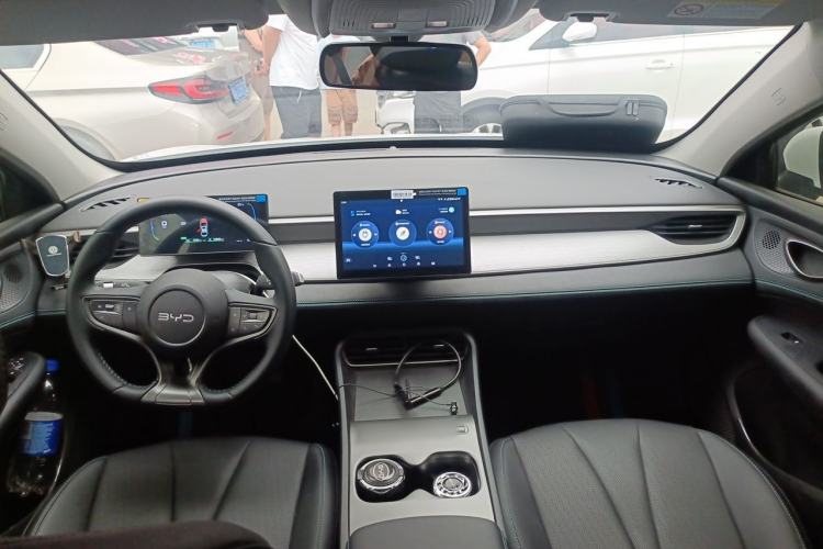 Used BYD Seal 05 DM-i 2026 Model DM-i 210KM Prestigious Version Center Console
