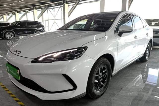 Gebrauchter BYD Seal 05 DM-i 2026 DM-i 128KM Luxury Edition