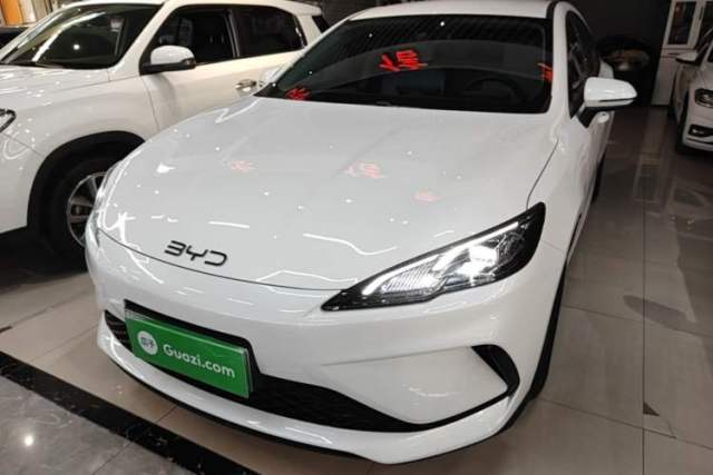 Ojetý BYD Seal 05 DM-i 2026 DM-i 128KM Luxury Edition