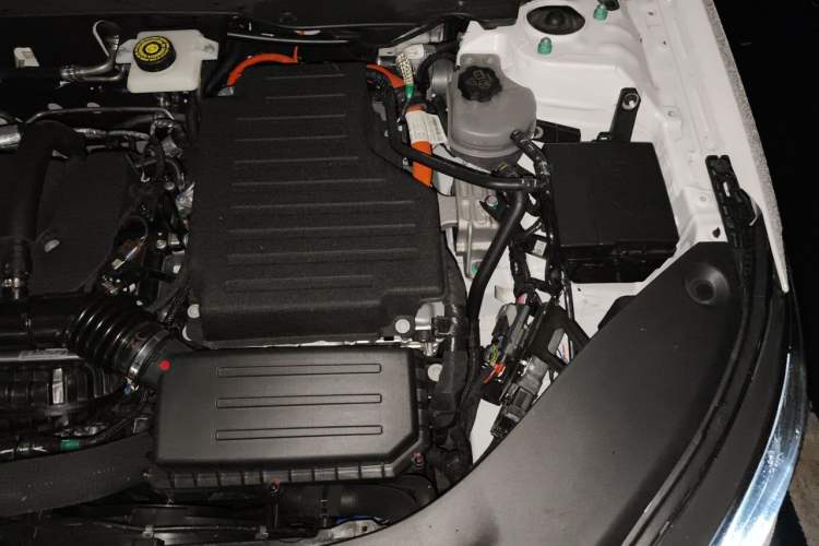 Used BYD Seal 05 DM-i 2026 Model DM-i 210KM Prestigious Version Engine Bay Left