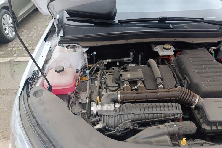 Used BYD Seal 05 DM-i 2026 Model DM-i 210KM Prestigious Version Engine Bay Right