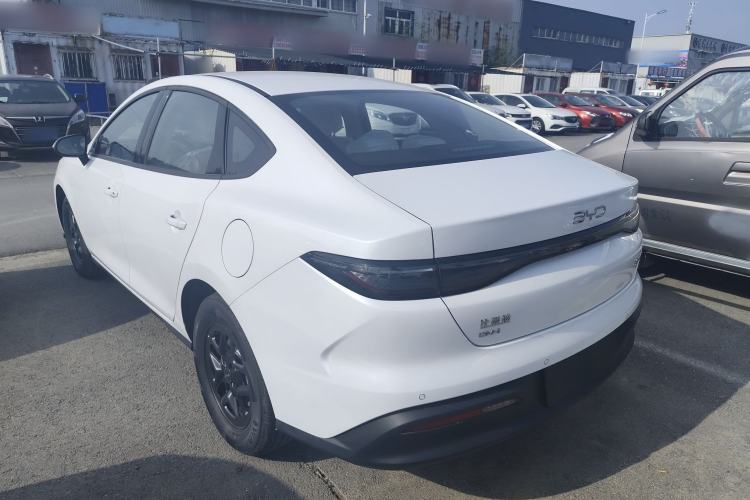 Used BYD Seal 05 DM-i 2026 DM-i 128KM Luxury Edition Exterior 2