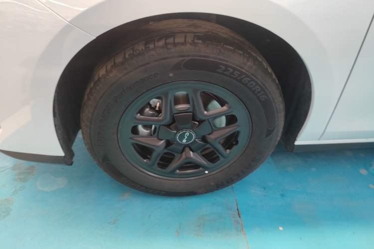 Used BYD Seal 05 DM-i 2026 DM-i 128KM Luxury Edition Exterior 4