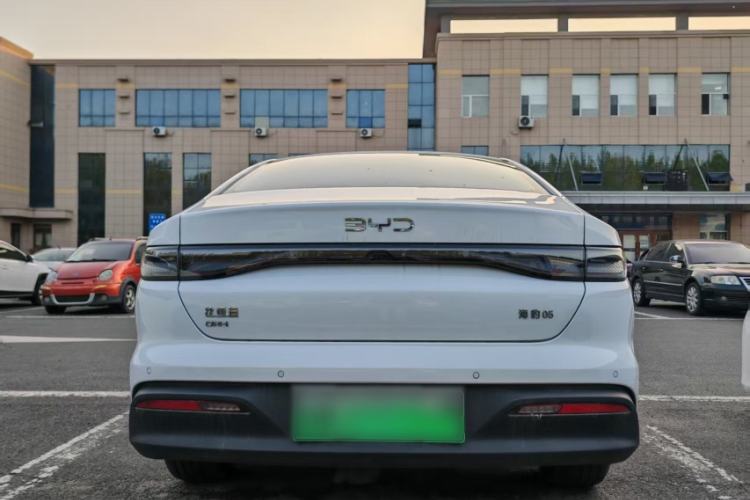 Used BYD Seal 05 DM-i 2026 DM-i 128KM Luxury Edition Exterior 8