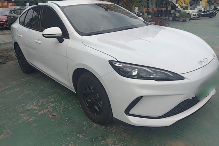 Used BYD Seal 05 DM-i 2026 DM-i 128KM Luxury Edition Front Right 45 Deg