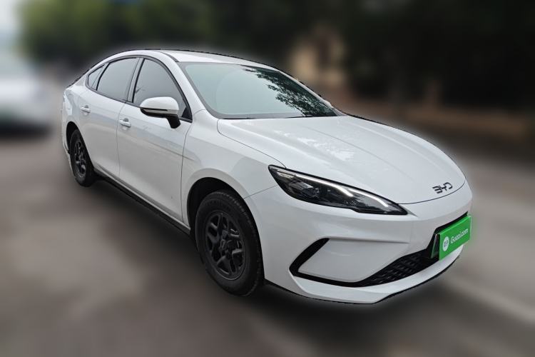 Used BYD Seal 05 DM-i 2026 DM-i 128KM Luxury Edition Front Right 45 Deg