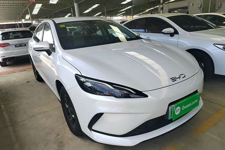 Used BYD Seal 05 DM-i 2026 DM-i 128KM Luxury Edition Front Right 45 Deg