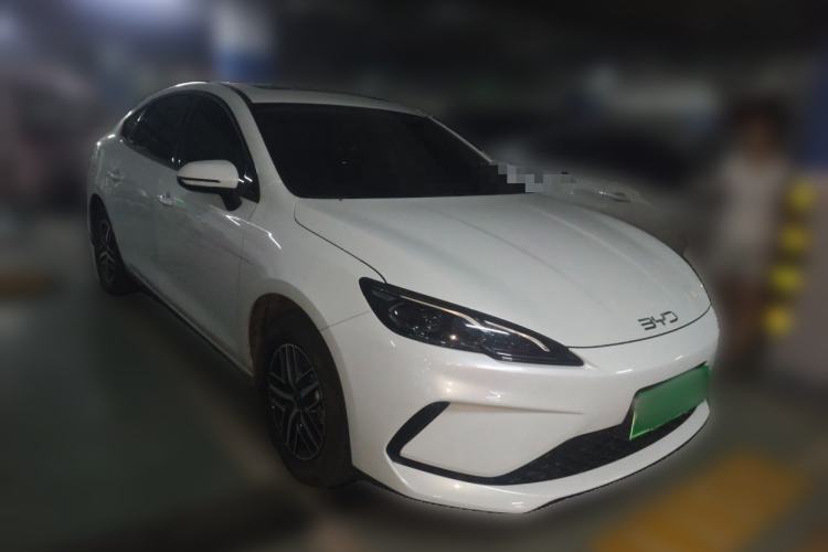 Used BYD Seal 05 DM-i 2026 Model DM-i 210KM Prestigious Version Front Right 45 Deg