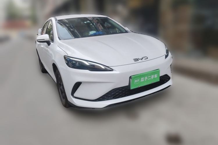 Used BYD Seal 05 DM-i 2026 DM-i 128KM Luxury Edition Front Right 45 Deg