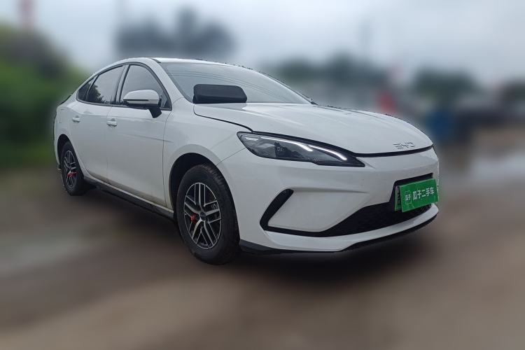 Used BYD Seal 05 DM-i 2026 Model DM-i 210KM Prestigious Version Front Right 45 Deg