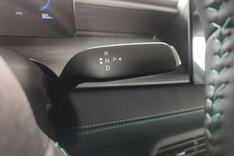 Used BYD Seal 05 DM-i 2026 DM-i 128KM Luxury Edition Gear Lever