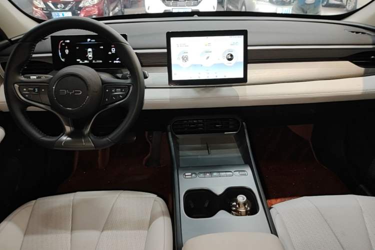 Used BYD Seal 05 DM-i 2026 DM-i 128KM Luxury Edition Gear Lever
