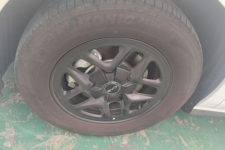 Used BYD Seal 05 DM-i 2026 DM-i 128KM Luxury Edition Left Front Wheel Hub