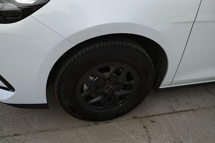 Used BYD Seal 05 DM-i 2026 DM-i 128KM Luxury Edition Left Front Wheel Hub