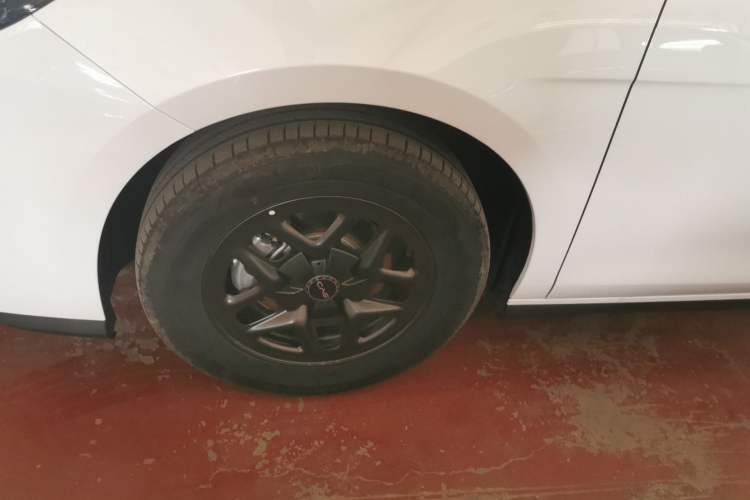 Used BYD Seal 05 DM-i 2026 DM-i 128KM Luxury Edition Left Front Wheel Hub