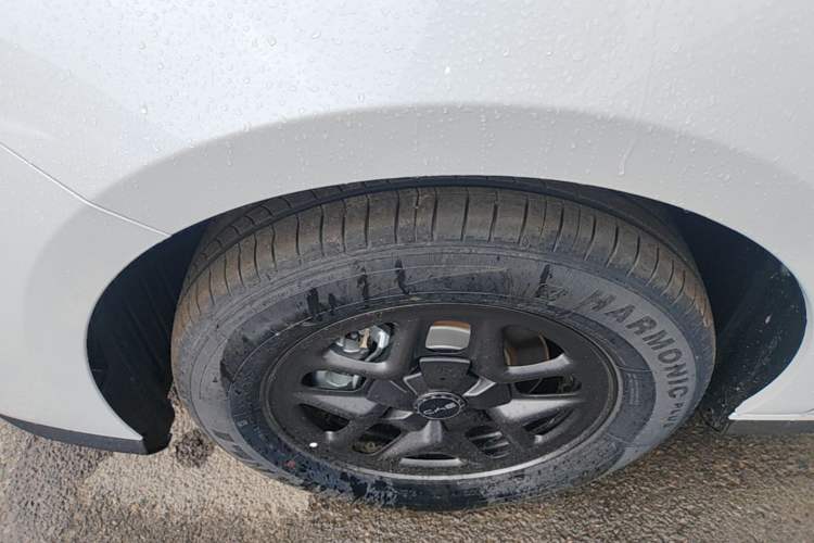Used BYD Seal 05 DM-i 2026 DM-i 128KM Luxury Edition Left Front Wheel Hub