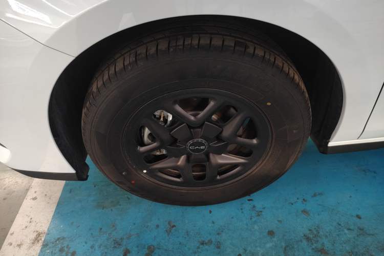 Used BYD Seal 05 DM-i 2026 DM-i 128KM Luxury Edition Left Front Wheel Hub
