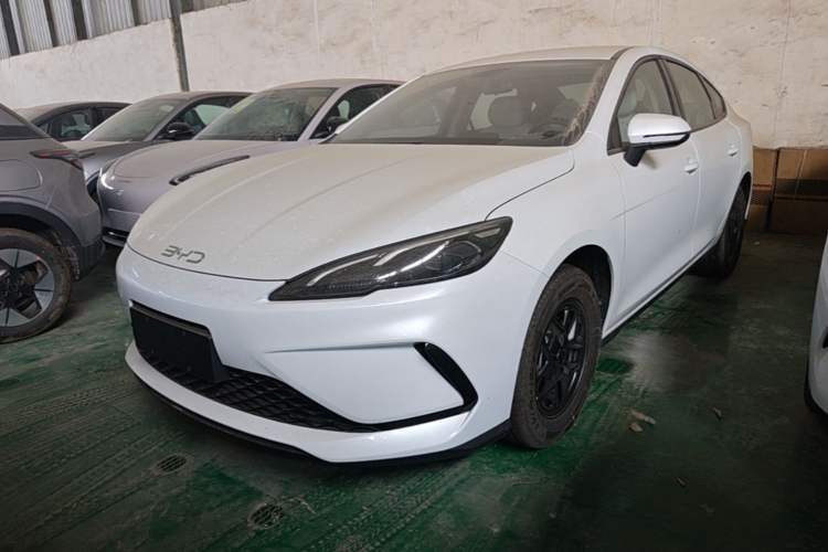 Ojetý BYD Seal 05 DM-i 2026 DM-i 128KM Luxury Edition Guazi used car, China used car export, Used car for sale, Used  cars, Cheapest cars for sale