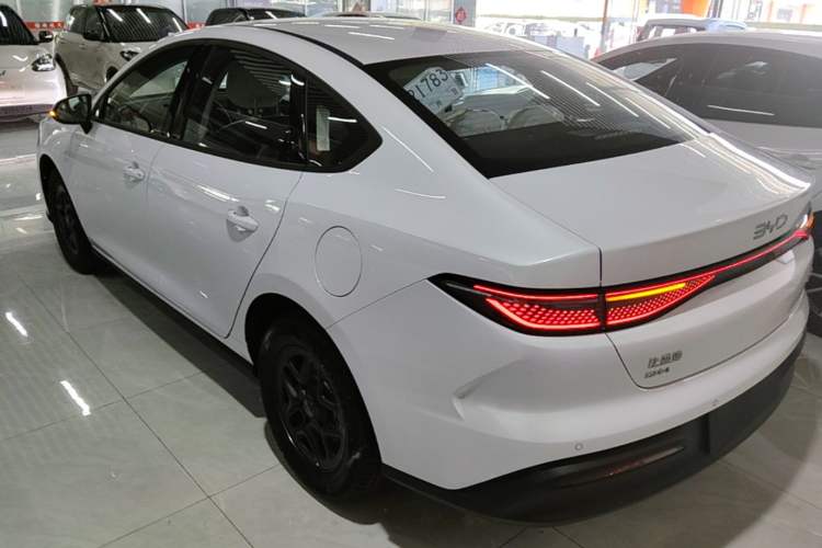 Used BYD Seal 05 DM-i 2026 DM-i 128KM Luxury Edition Rear Left 45 Deg
