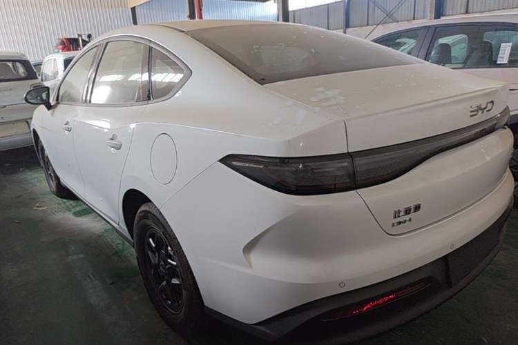 Used BYD Seal 05 DM-i 2026 DM-i 128KM Luxury Edition Rear Left 45 Deg