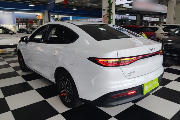 Used BYD Seal 05 DM-i 2026 Model DM-i 210KM Prestigious Version Rear Left 45 Deg