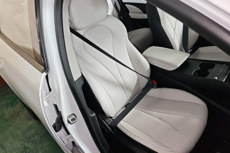 Used BYD Seal 05 DM-i 2026 DM-i 128KM Luxury Edition Right Front Seat