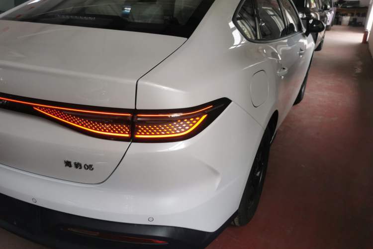 Used BYD Seal 05 DM-i 2026 DM-i 128KM Luxury Edition Right Rear Taillight